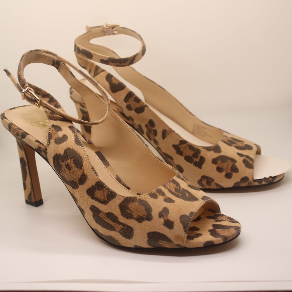 Vince Camuto VC-RETEEMA.  NWOT - In original box.  9 1/2 M